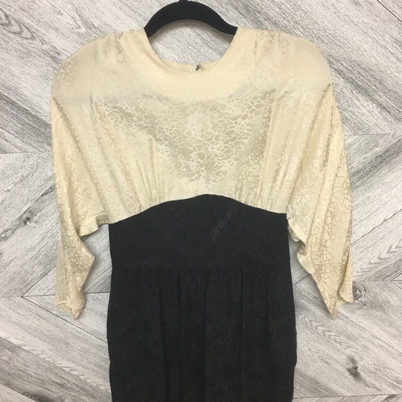 Silk Studio | Vintage Black & White Midi Dress - Picture 4 of 9